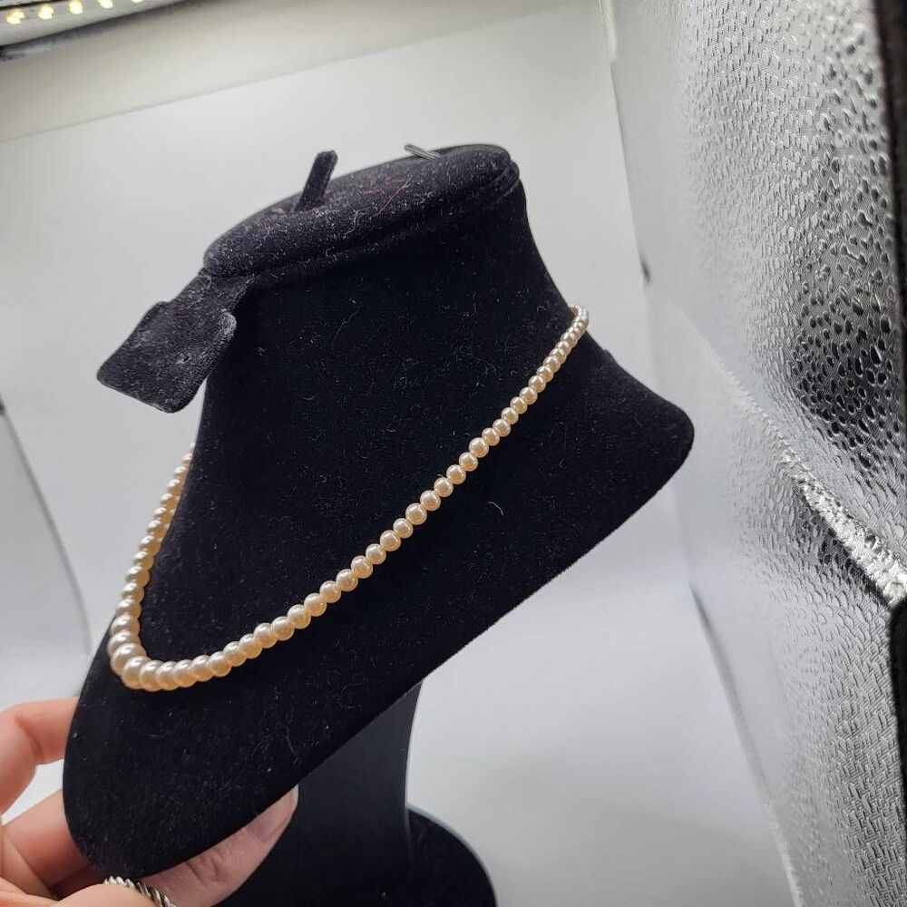Vintage Old Hollywood Glam Style Graduated Pearl Necklace